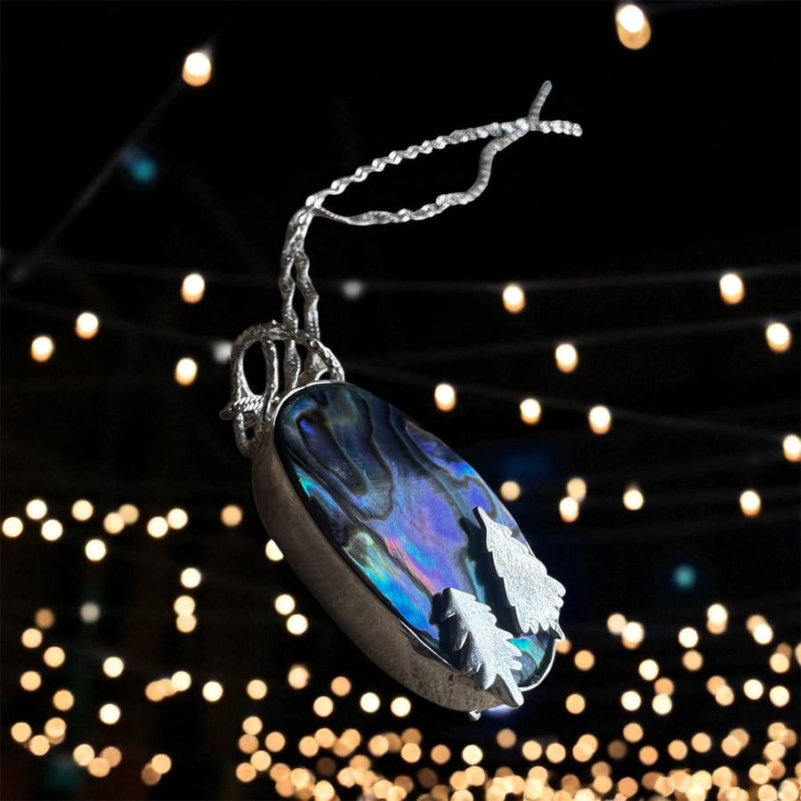 Northern Skies Necklace 