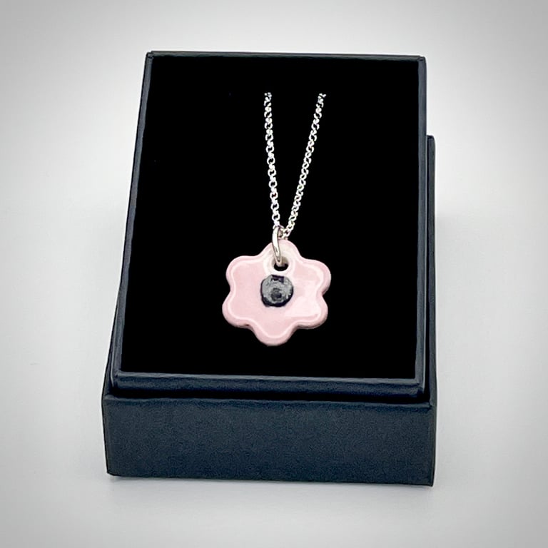 NEW! Porcelain flower-power necklaces