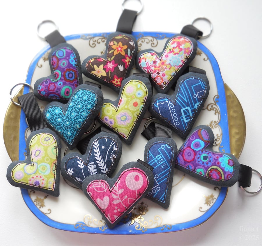 applique embroidered heart keyring key fob hanging decoration ROBOT