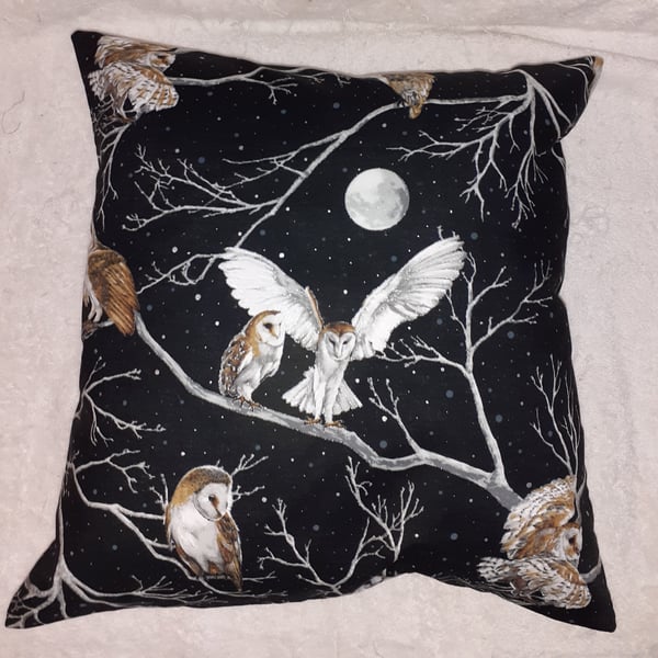 Beautiful Barn owls on a tree in the midnight sky cushion ( very rare)