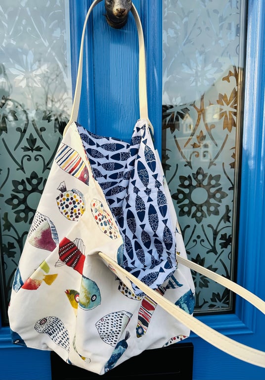 Large tote bag with leather handles