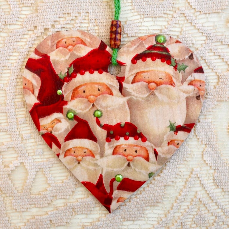 Christmas Decoration Ornament: Decoupaged Wooden Heart 15cm (6") Santa