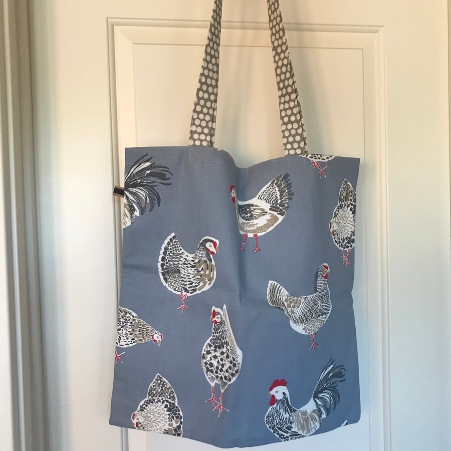 Chicken bag with spotty straps