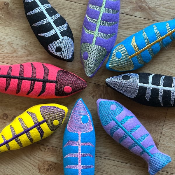 Skelefish……Embroidered  fish bones catnip kicker toy.