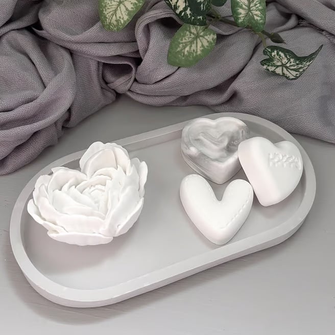 White Rose and Heart Essential Oil Diffuser Set - Natural Home Fragrance 