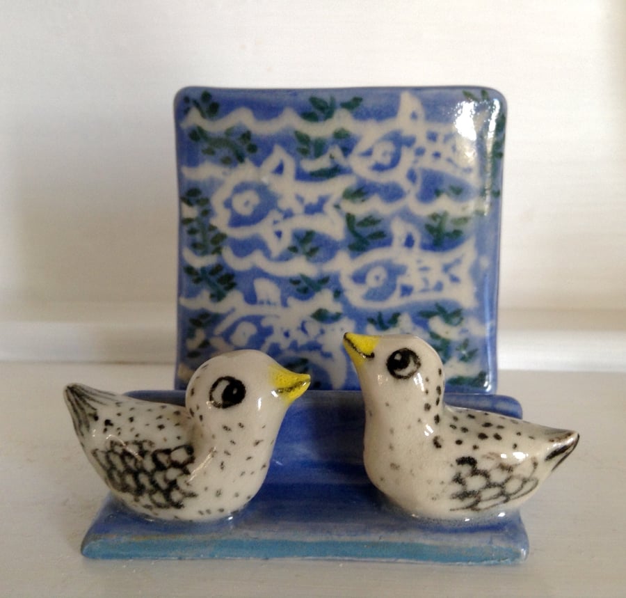 Stoneware ceramic business card holder with sculpted birds decoration