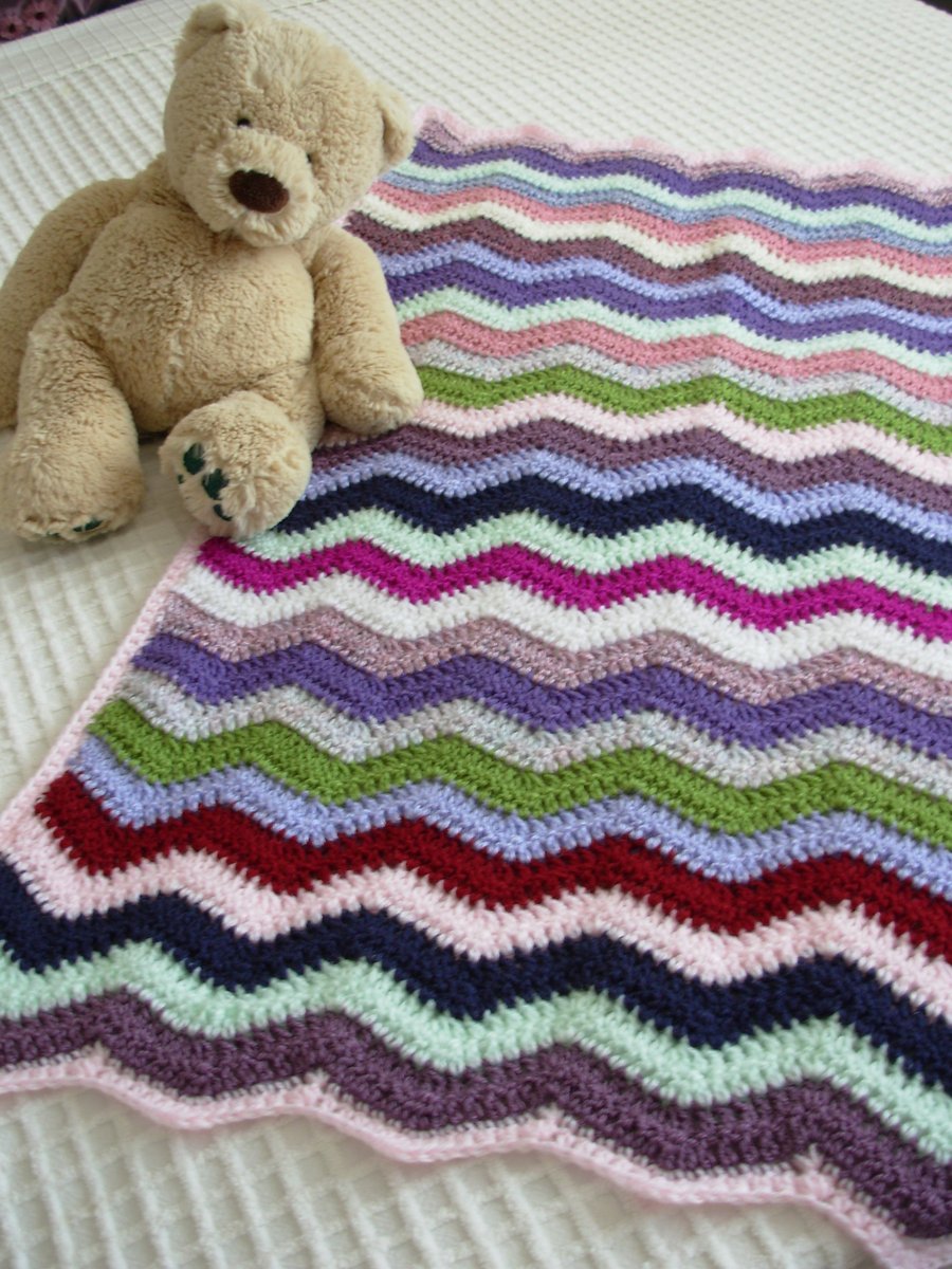 Hand Crochet Baby Blanket Zig Zag