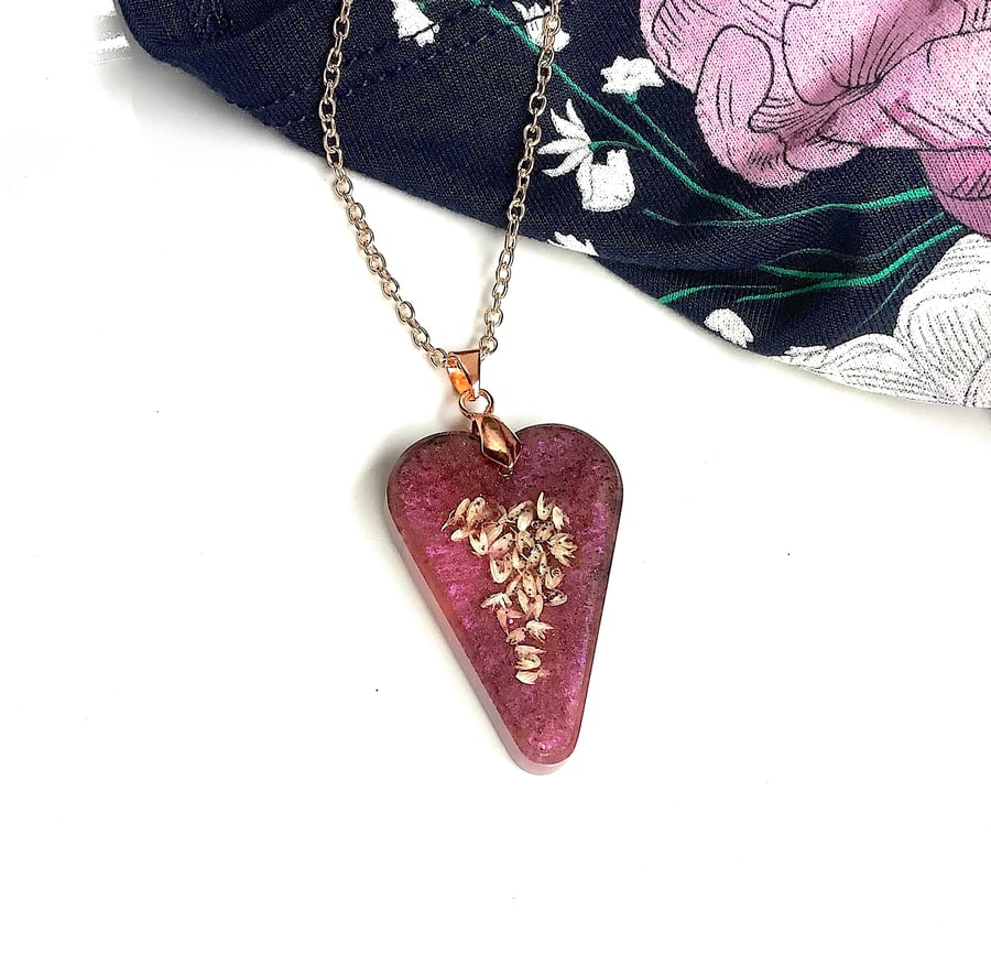 Resin pendant necklace, heart petal shaped, fuchsia pink gold coated chain
