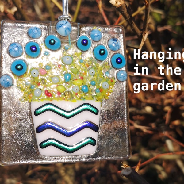 Artist made Fused Glass Flowers Suncatcher.