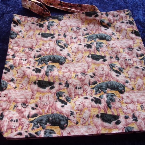 Fabric Shopping Bag with Pigs