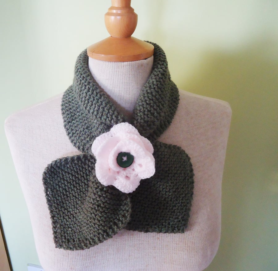 Knit Women Bow Tie Scarf,Ascot Keyhole Scarf,Bow Tie Scarf in Khaki,Collar Scarf