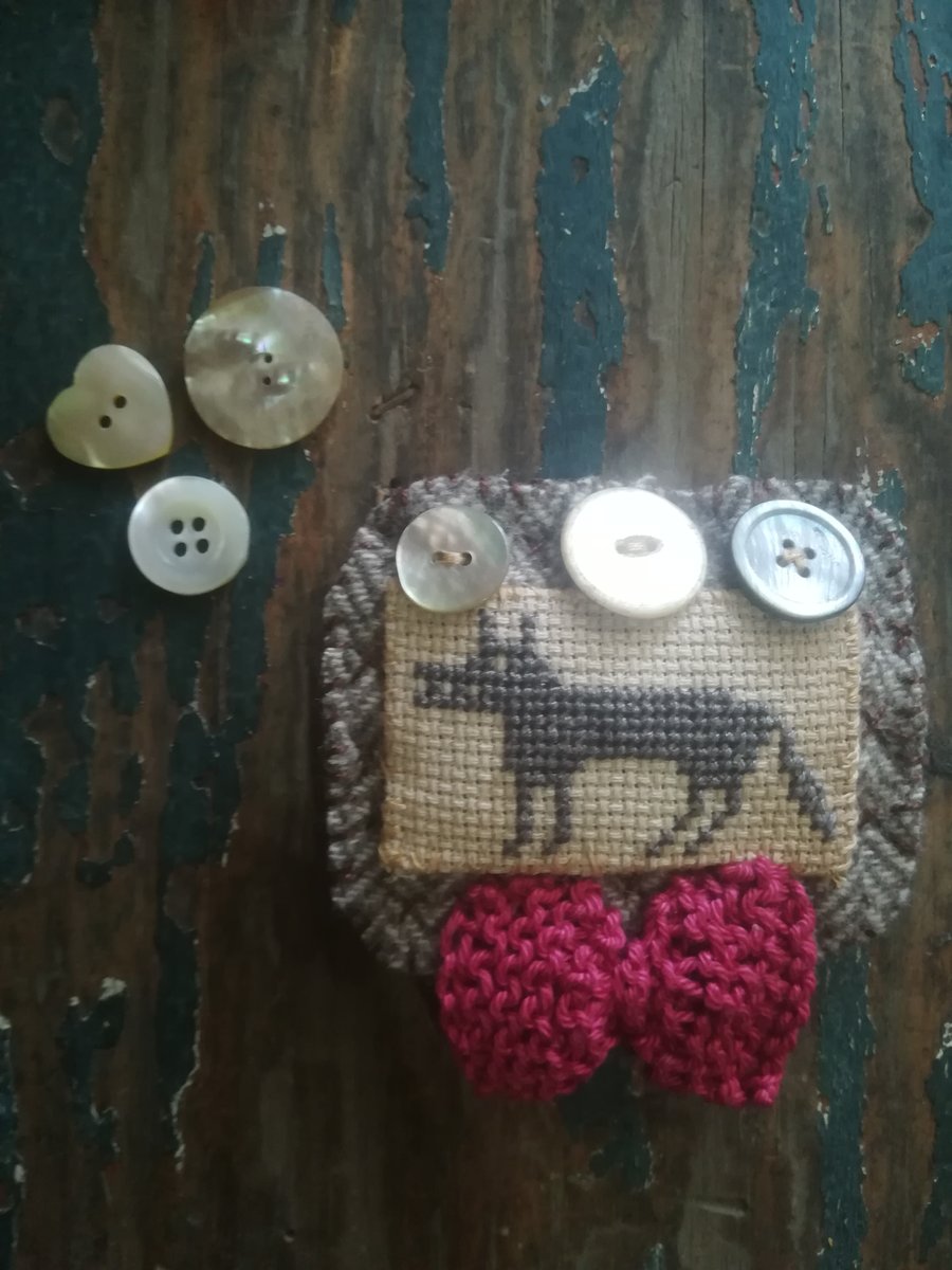 Textile art brooch, wolf, cross stitch, primitive, folk art style 