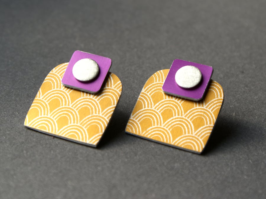 Multi way large colour studs