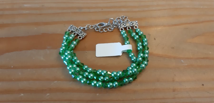 Triple-Strand Glass Bead Bracelet - Green