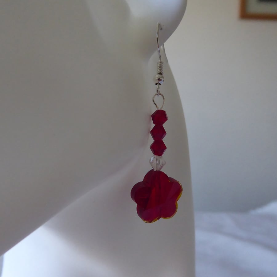  Pair of  Red Crystal Glass Flower Earrings 