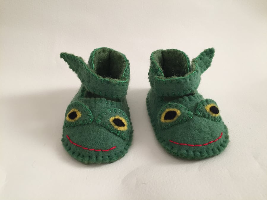 Hand felted frog baby booties