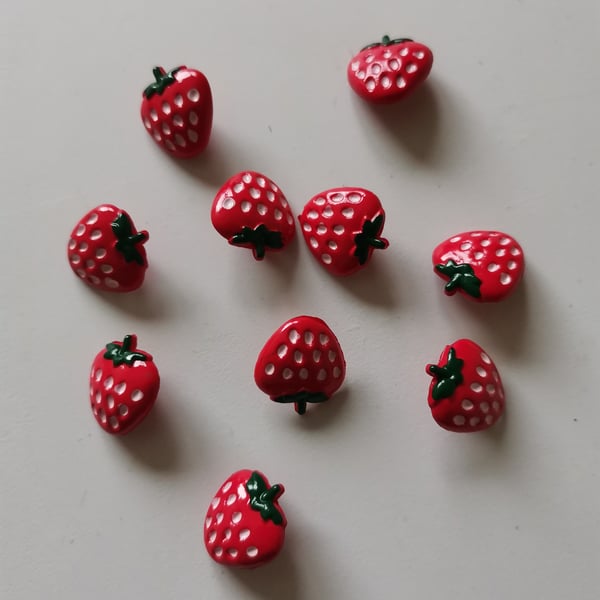 10 Strawberry Shank Buttons, 15mm x 16mm Buttons