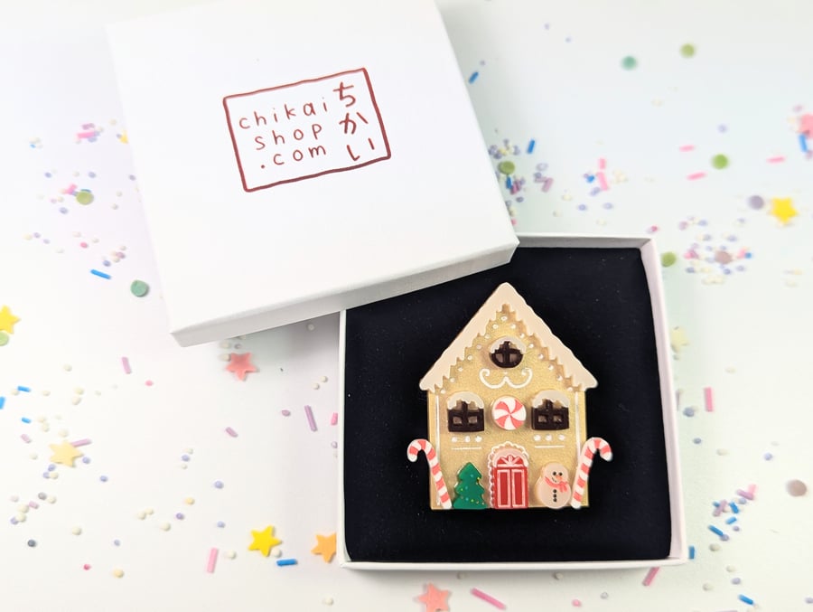 Gingerbread house brooch on acrylic, Xmas house brooch, gingerbread brooch