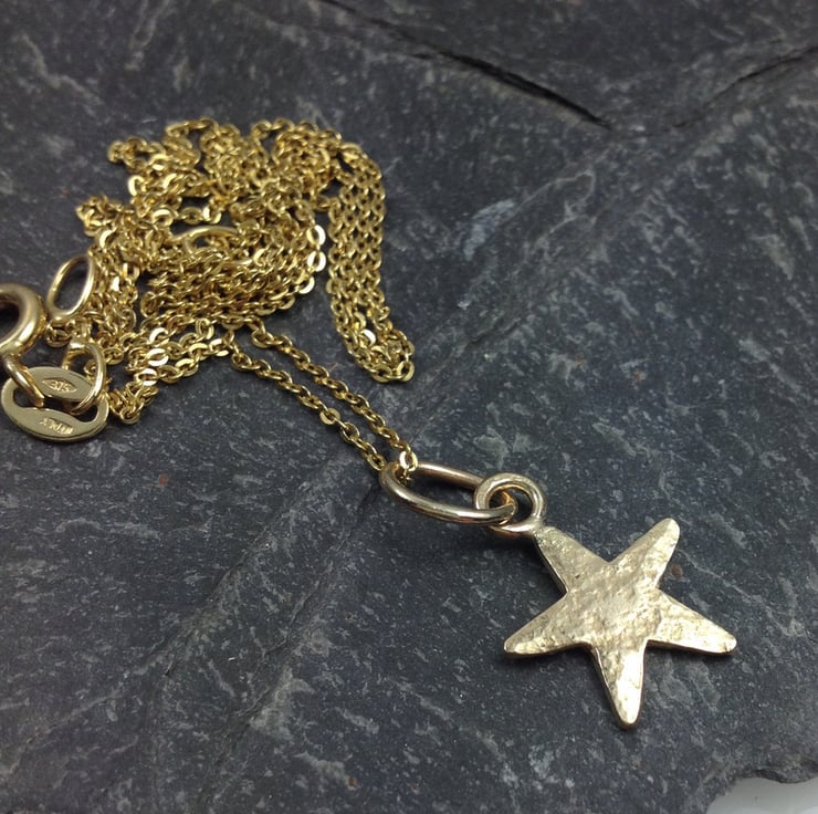 gold star pendant and chain 9ct gold necklace - Folksy