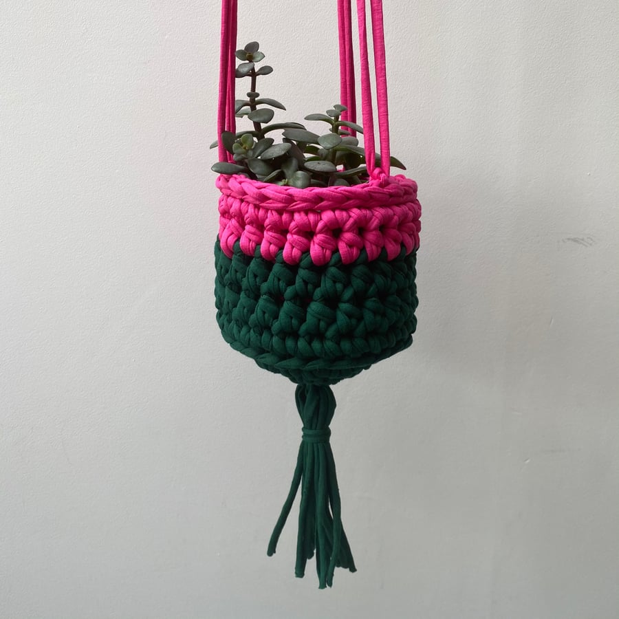 Crochet hanging planter - green and pink - free UK shipping