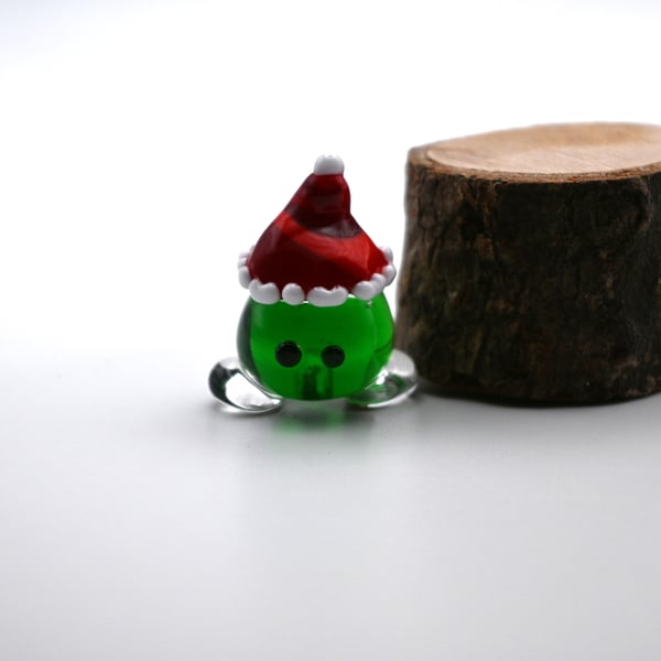 small glass christmas hat wisp keepsake 