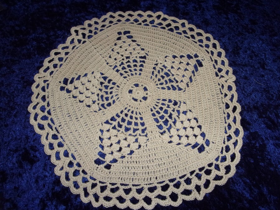 Crochet Star & Cluster Centre Crochet Doily