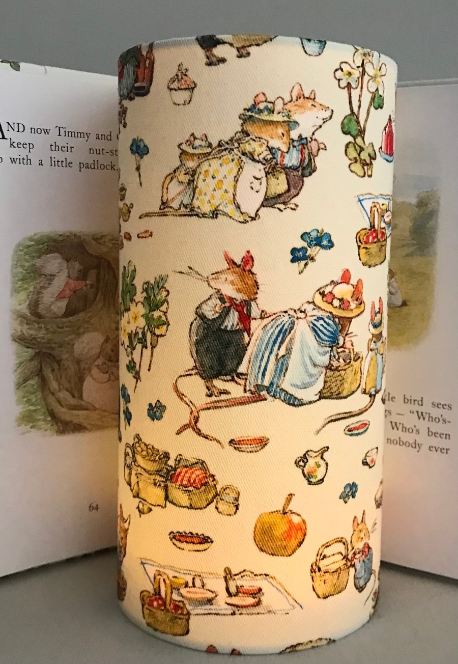 NEW Brambly Hedge - Handmade children’s Tall Night Light 