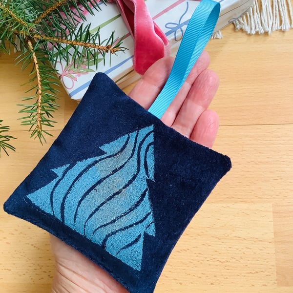 Velvet Lavender Sachet, Hand Printed Lavender Bag, Christmas Tree Ornament 