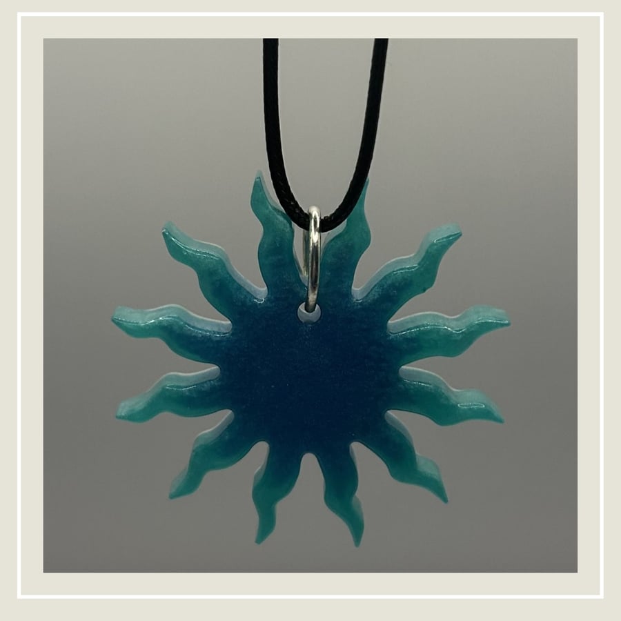  Resin Sunburst Keyring, Bag Charm - Green Blue