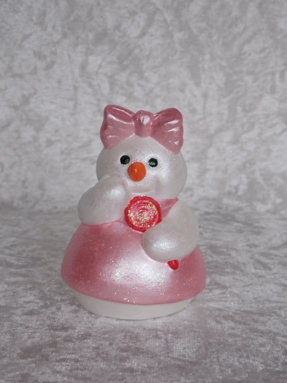 Ceramic Small Pink Christmas Xmas Snow Girl Figurine Ornament Decoration.