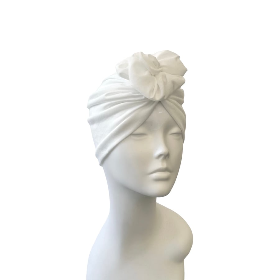 White Turban Hat for Women Trendy Soft Cotton Chemo Alopecia Hair Loss Turban 