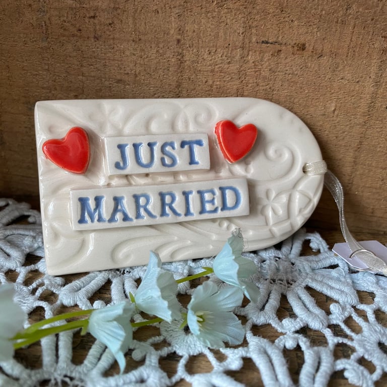 Pottery Wedding tag decoration special price red hearts