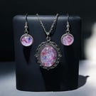Pendant and earrings set, pale pink felt with silk fibres under glass cabochon