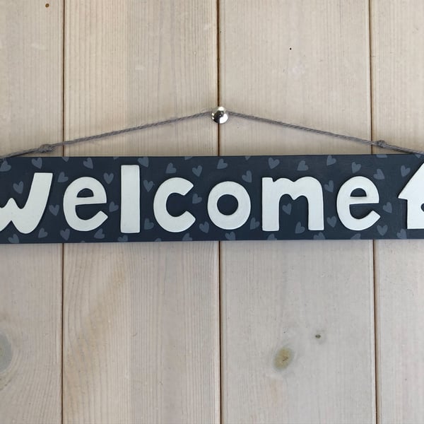 Hanging Door Sign "Welcome"