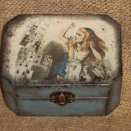 Alice In Wonderland Playing Cards Small Chest Box Wooden Unusual Vintage-look