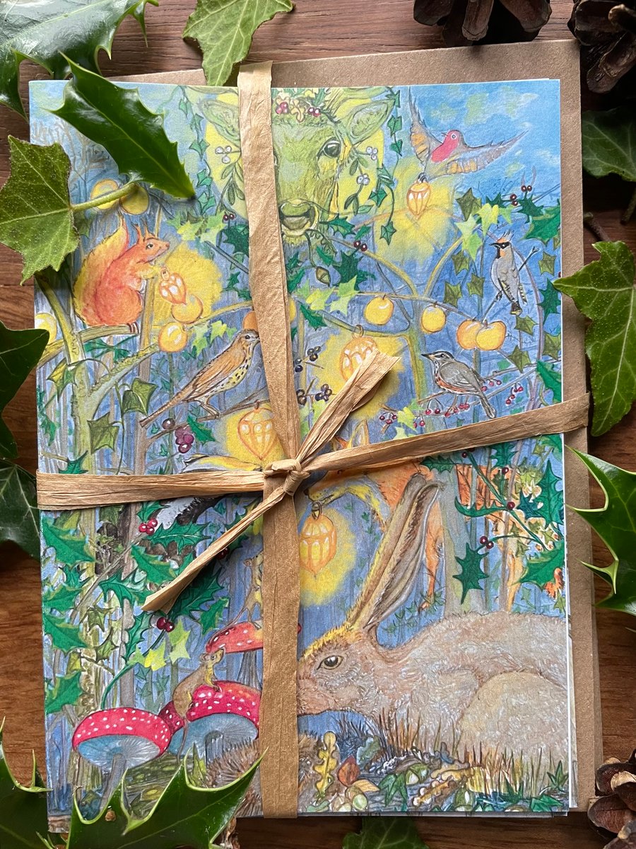 Pack of Yuletide Greeting Cards 2 lots of 4 designs