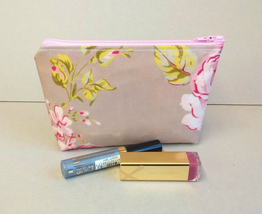SALE - Make up bag in beige with pink flowers