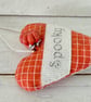SPOOKY HALLOWEEN HEART DECORATION - orange checks, pumpkin charm - Image 2