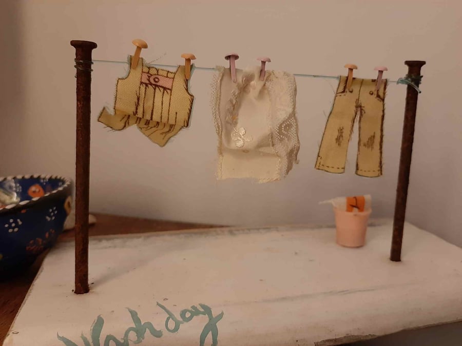 Washing line on reclaimed wood