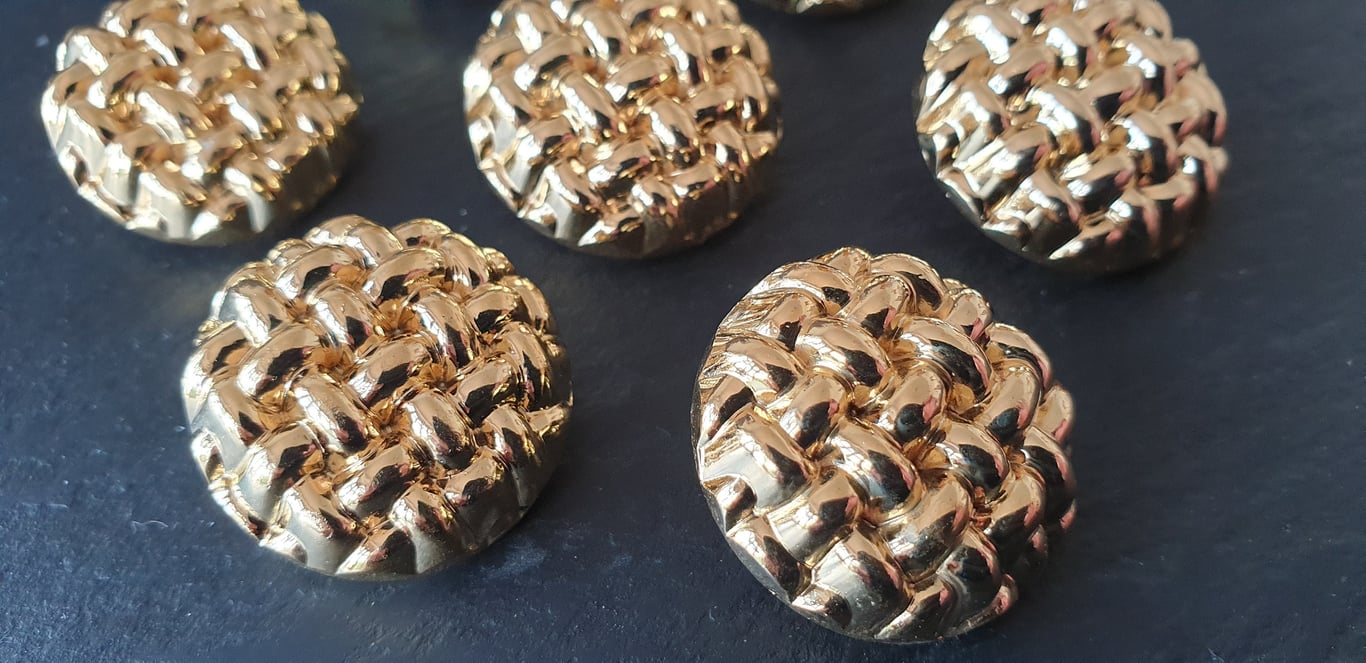 13 16" 20.3mm 32L Basket Weave Button  Gold x 4 Buttons