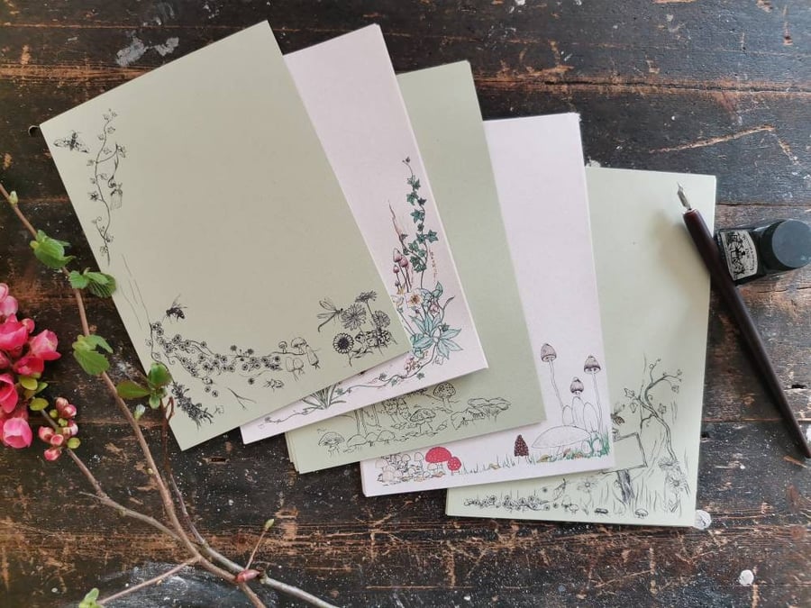 Nature note paper selection pack, illustrated with wildflowers and forest design