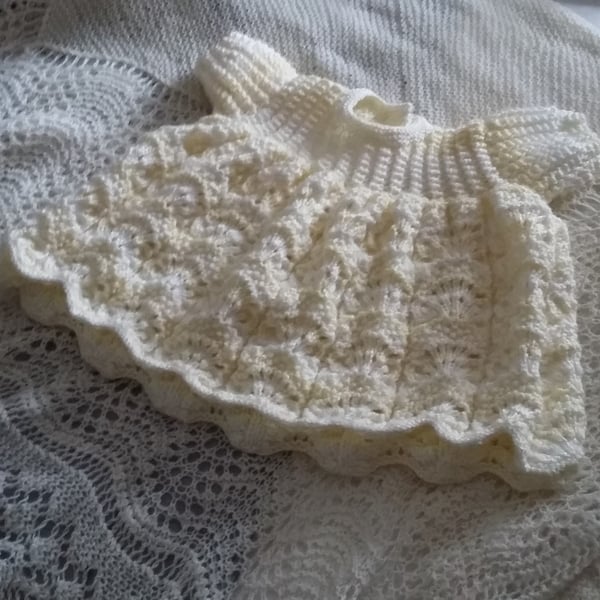 LEMON AND WHITE HAND KNITTED DRESS TO FIT 19inch DOLL