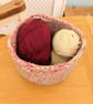 Summer seconds - Crochet project bag in pink yarns - Image 2
