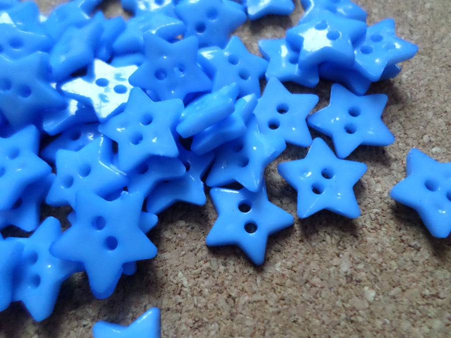 30 x 2-Hole Acrylic Buttons - Star - 12mm - Blue