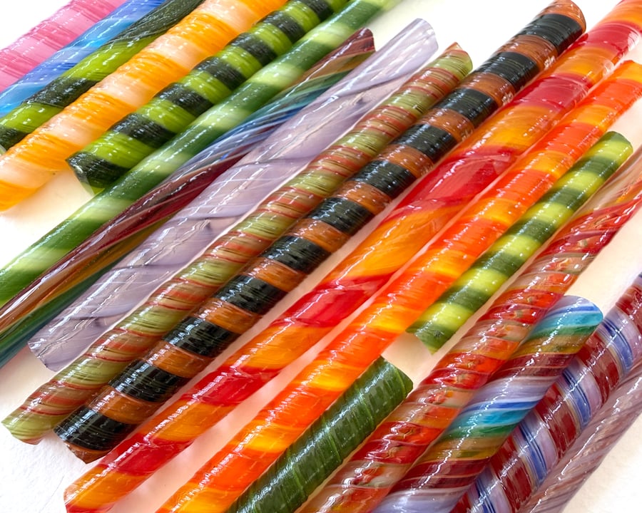 Twisted cane offcuts Bullseye 90 coe glass Vitrigraph twisties