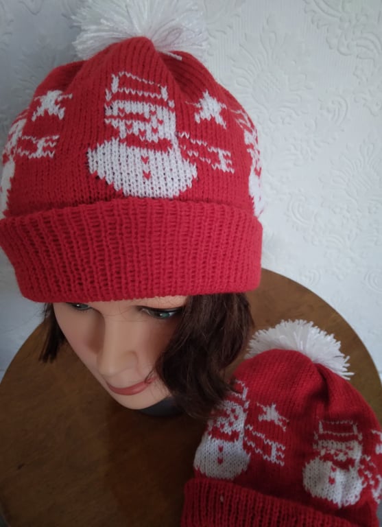 Christmas hat with snowman motif. Adult or Child,Wool