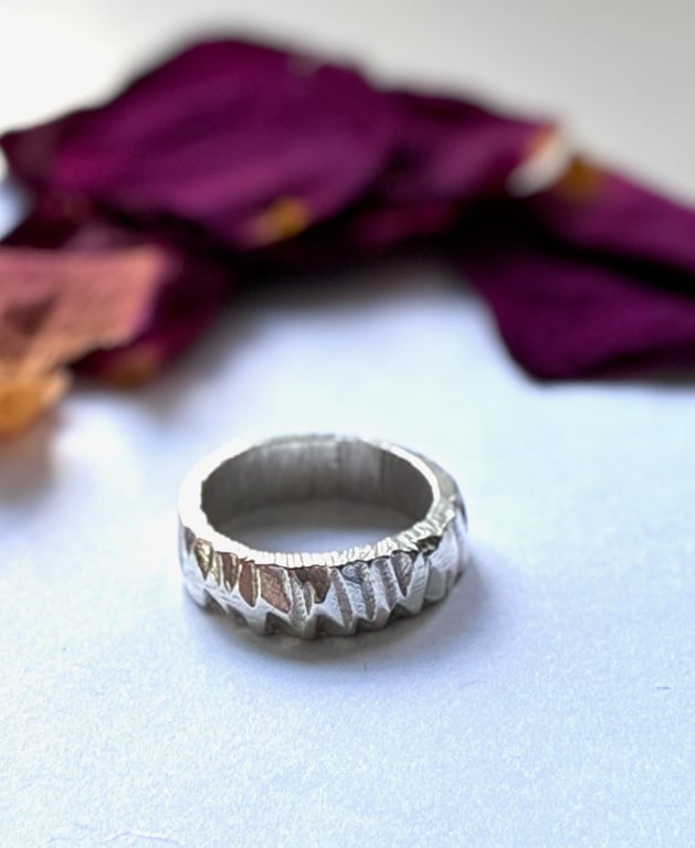 Hand Carved Ring size M