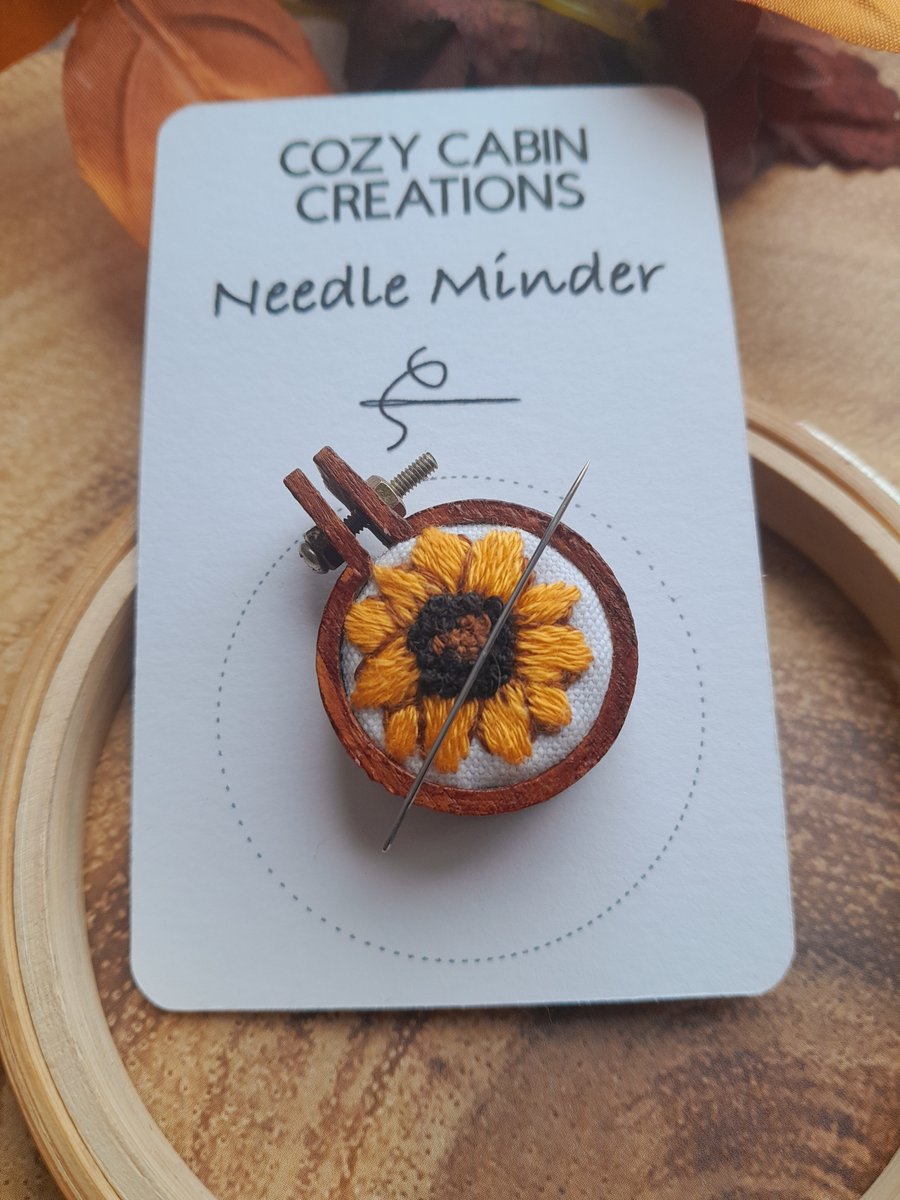 Embroidered Sunflower mini hoop Needle Minder
