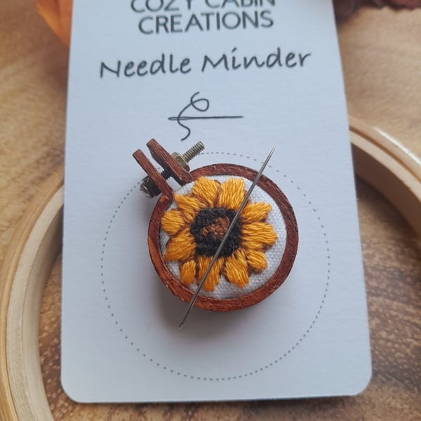 Embroidered Sunflower mini hoop Needle Minder