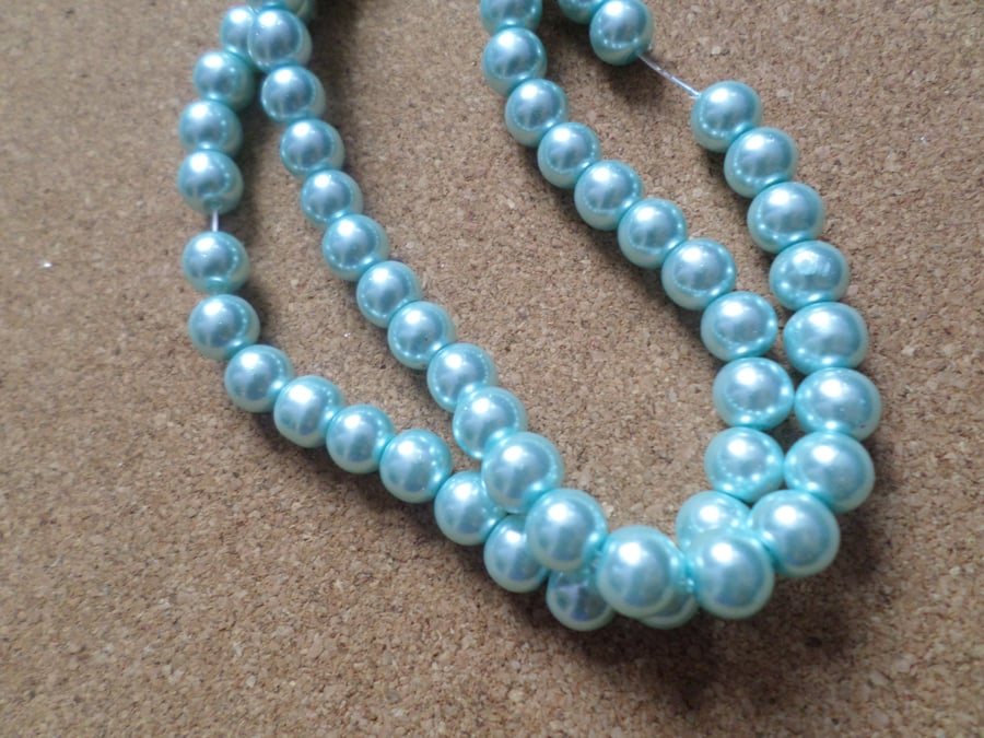 50 x Glass Pearl Beads - Round - 8mm - Pale Blue 